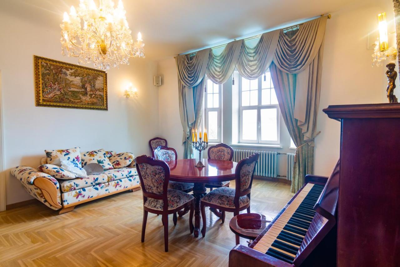 Classic Style Apartment In The Center Of Riga Exteriér fotografie
